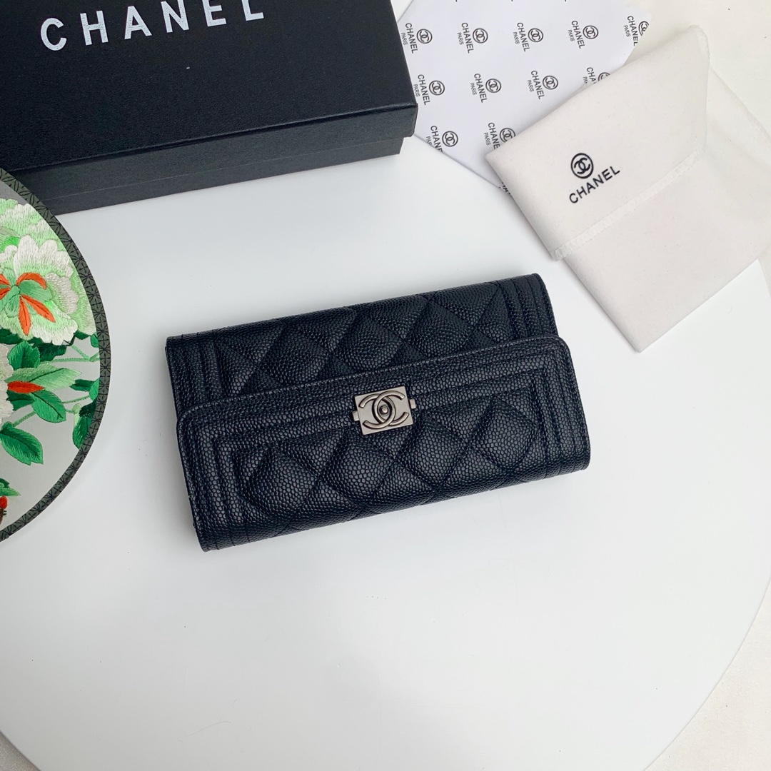 芸能人愛用Chanel シャネル 実物の写真 N品スーパーコピー財布代引き対応国内発送後払い安全必ず届く優良サイト